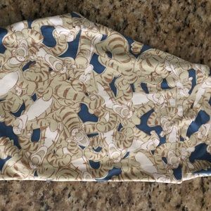 Lularoe tigger leggings